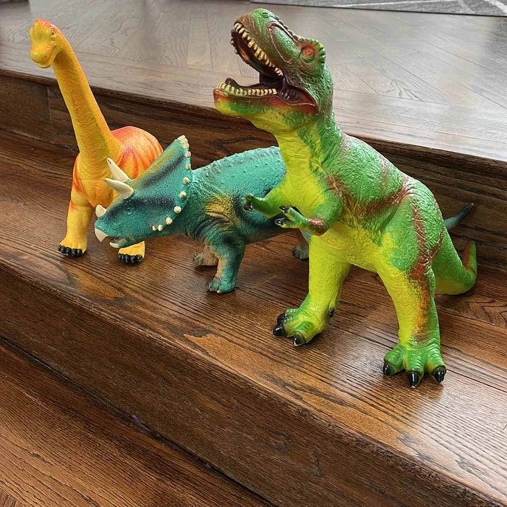 Trio of Large Rubberized Dinosaurs - Picture 4 of 6